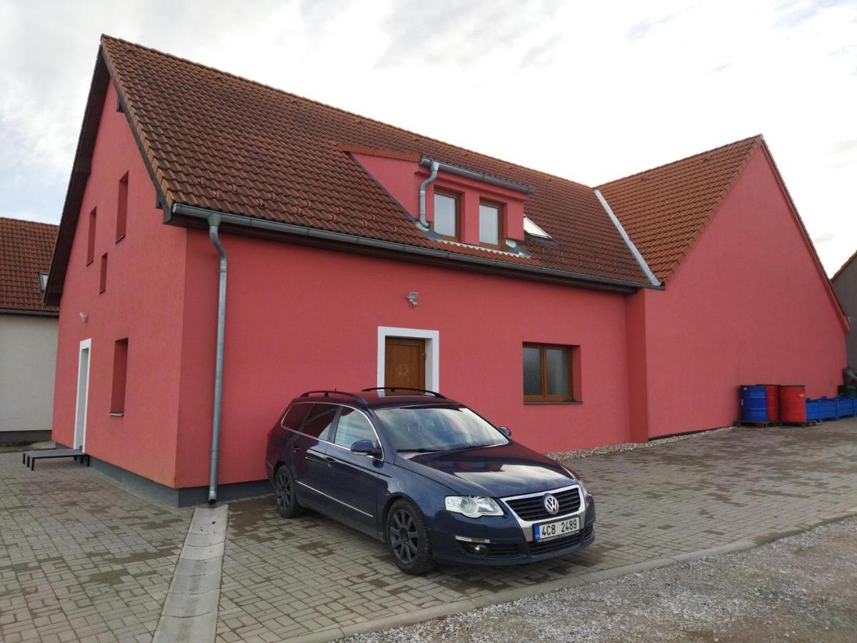 Penzion Janousek Motorsport Cesky Krumlov Prisecna Exterior foto
