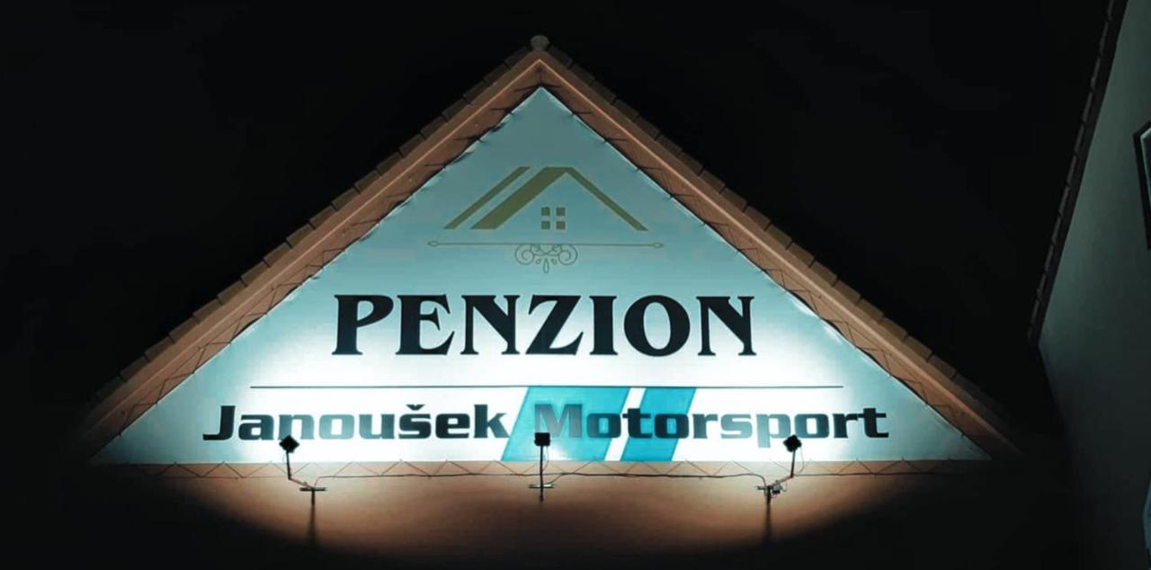 Penzion Janousek Motorsport Cesky Krumlov Prisecna Exterior foto